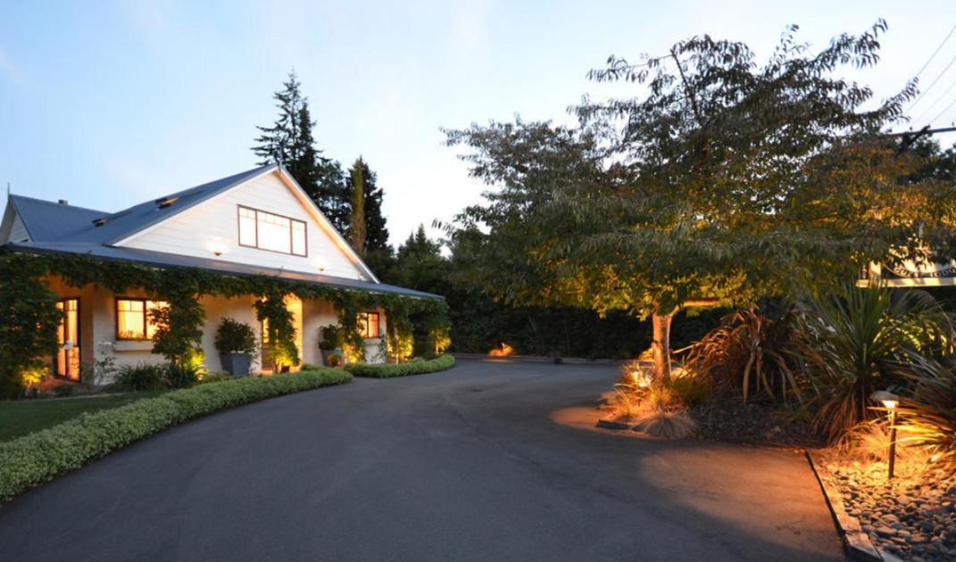 Olive Rabbit - Boutique Bed & Breakfast Turangi Eksteriør billede