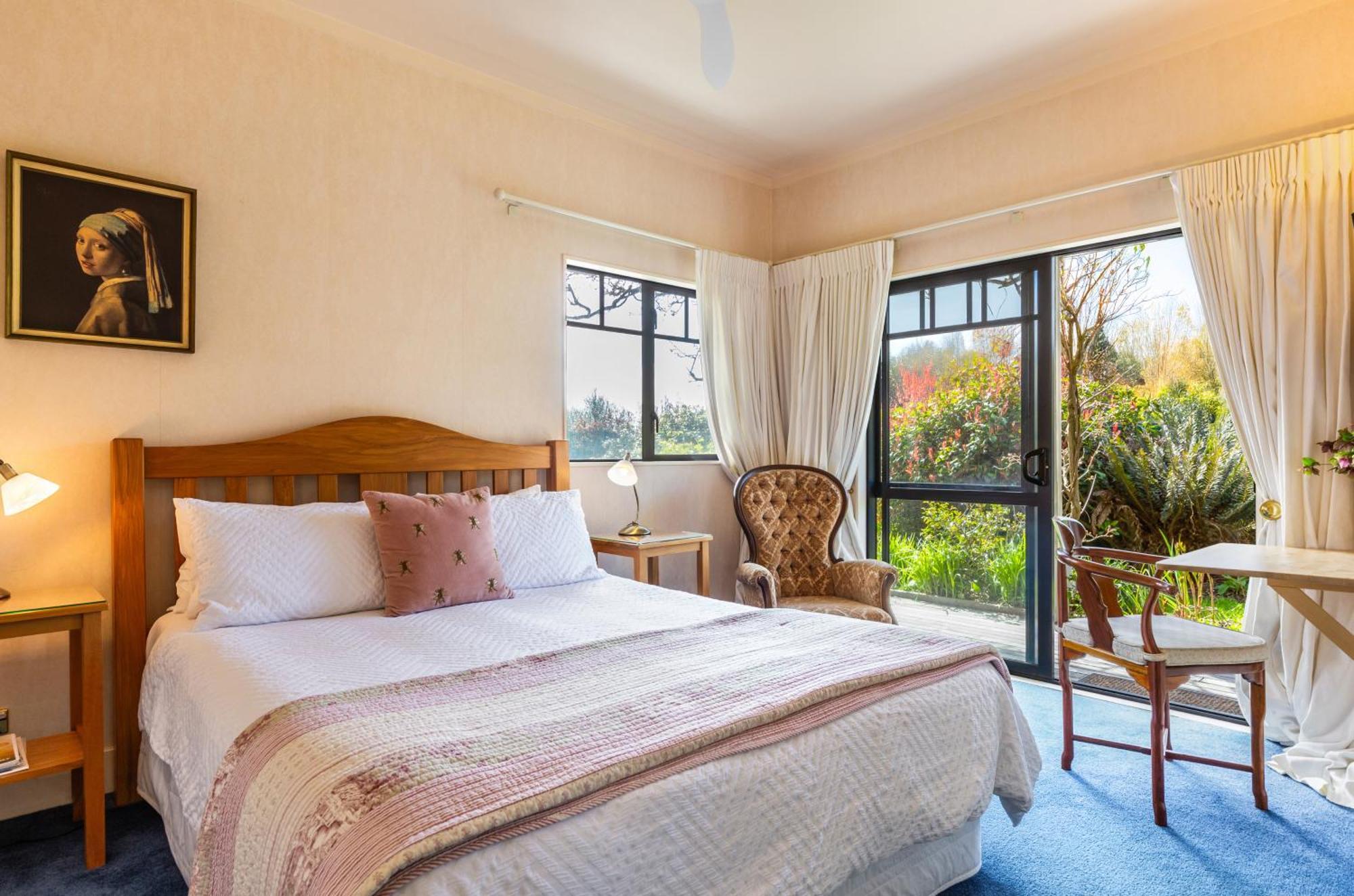 Olive Rabbit - Boutique Bed & Breakfast Turangi Eksteriør billede