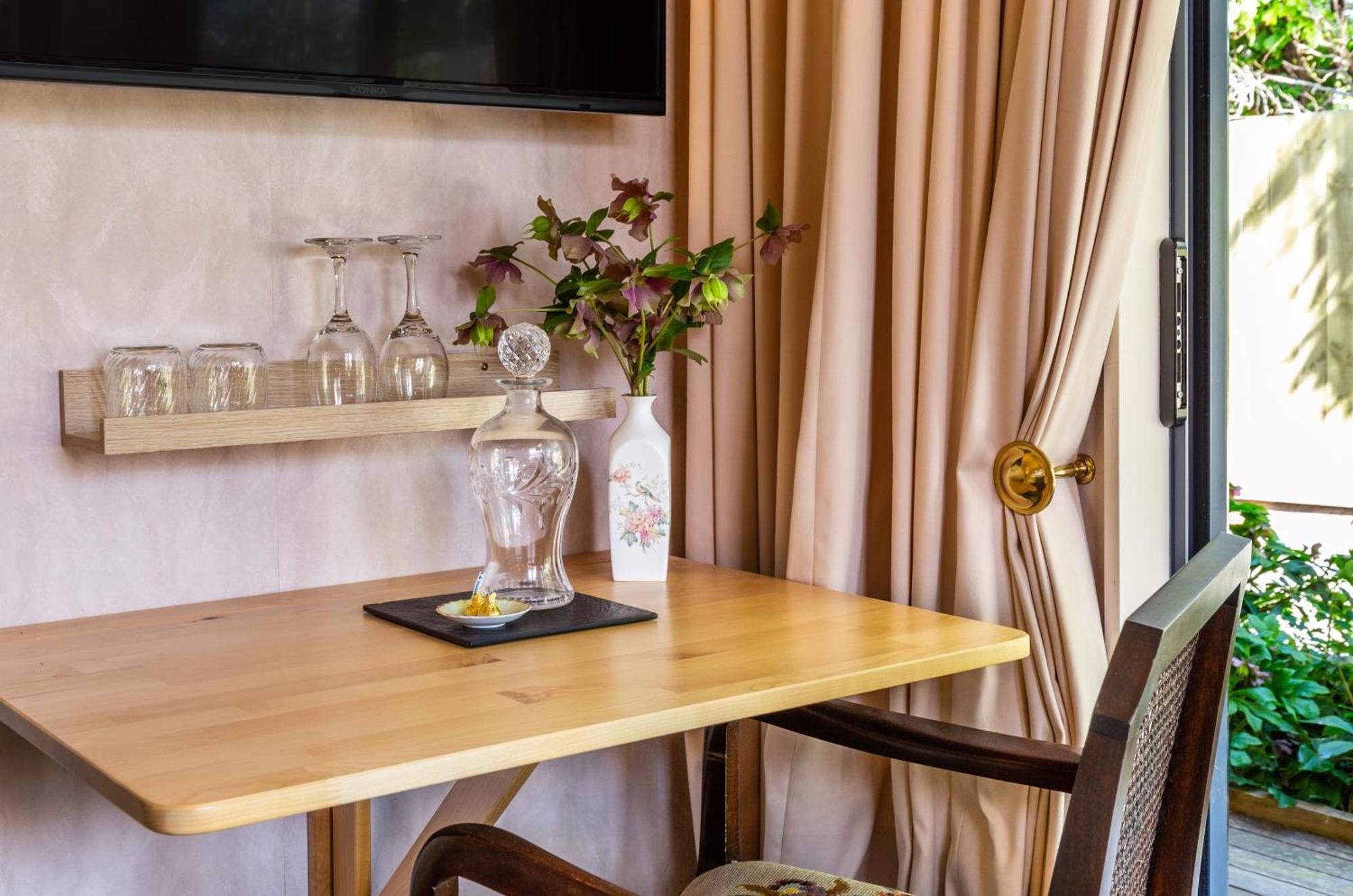 Olive Rabbit - Boutique Bed & Breakfast Turangi Eksteriør billede