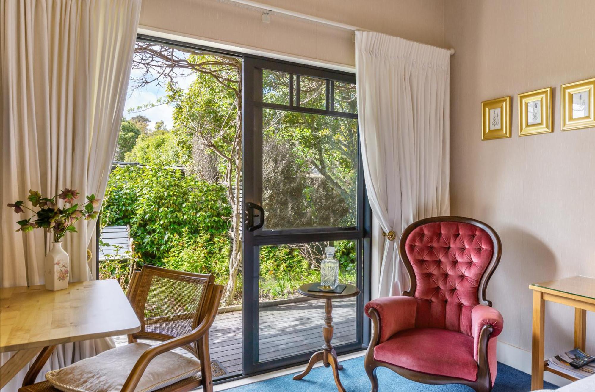 Olive Rabbit - Boutique Bed & Breakfast Turangi Eksteriør billede